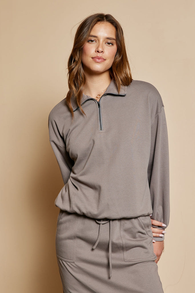 The Frannie Half Zip Sweatshirt in Stone Grey