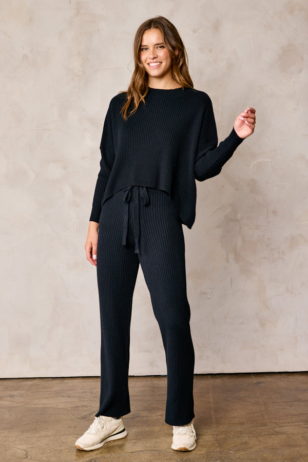 The Polly Straight Leg Sweater Pants in Black