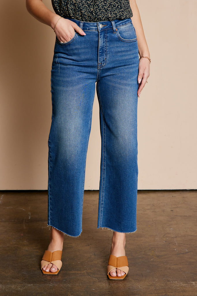 TNR High Rise Cropped Straight Jeans in Medium