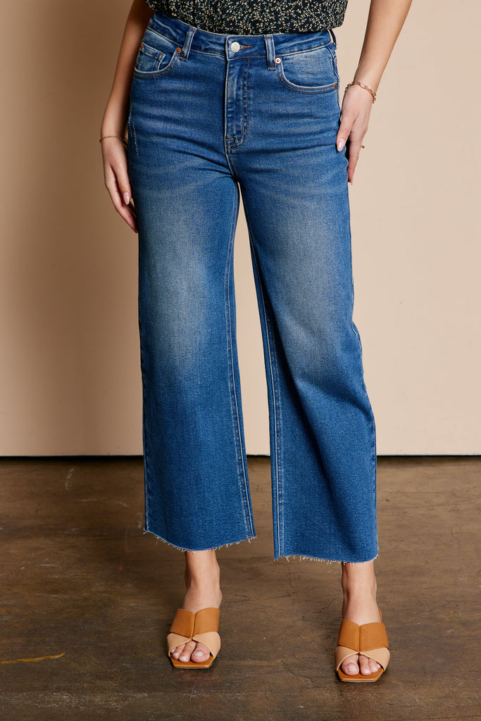 TNR High Rise Cropped Straight Jeans in Medium