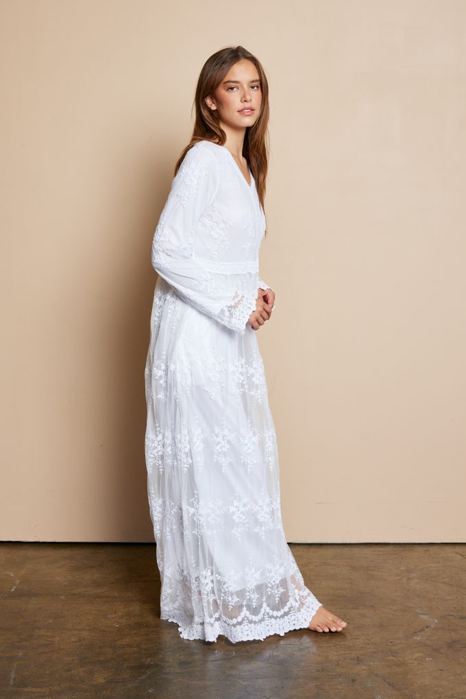 The Savannah Lace Temple Dress in White